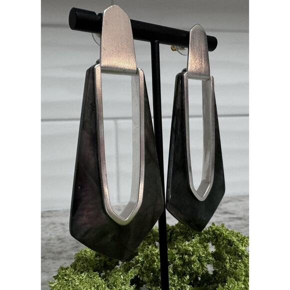 Kendra Scott Silver Abalone Long Abstract Dangle Drop Earrings - Picture 2 of 6